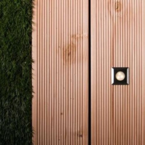 Lampa najazdowa Atria (światło białe ciepłe)