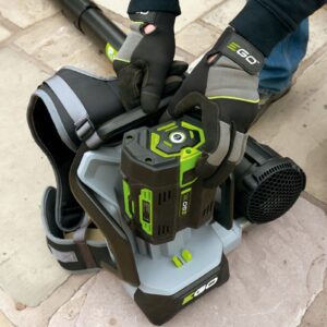 Akumulatorowa dmuchawa plecakowa EGO Power+ LB6000E (zestaw) - obrazek 4